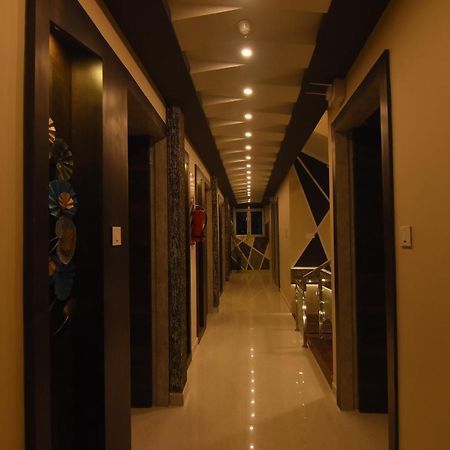 Hotel Atlantis Kumbakonam Esterno foto